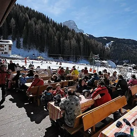 Hotel Alaska 3*
