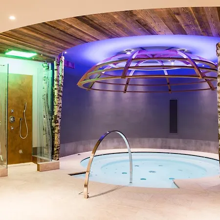 Alaska Hotel 3*