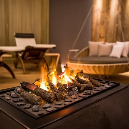 Alaska Hotel 3*