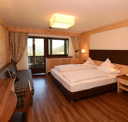 Hotel Alaska